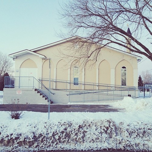 Find momo at a mosque.