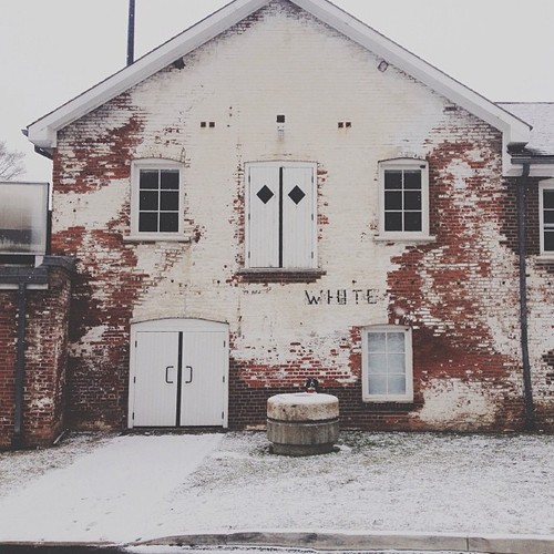 Find momo a historic paper mill.