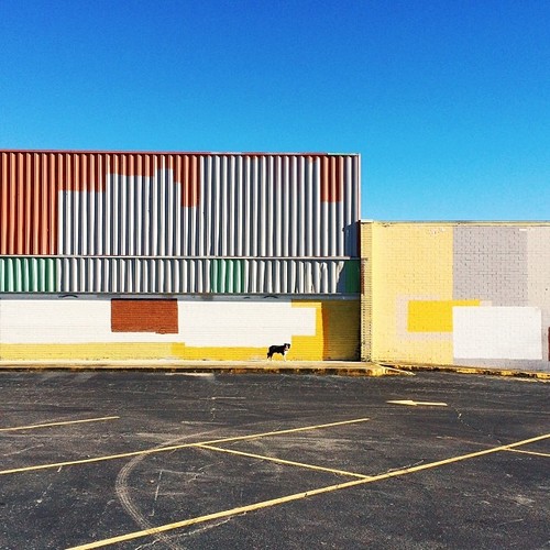 Accidental public art is alright. #brownsquare #easyfindmomo (at Altamont Brewery)