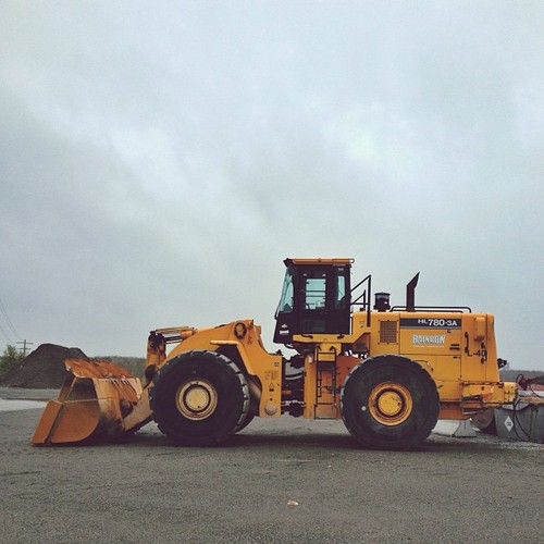 Find momo on a Hyundai Wheel Loader.